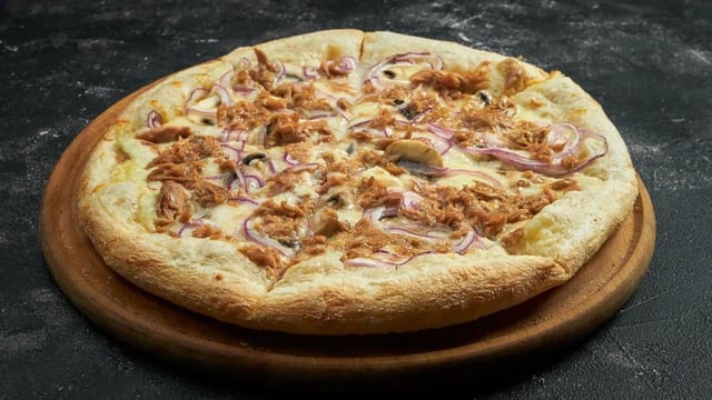 Atum Pizza.