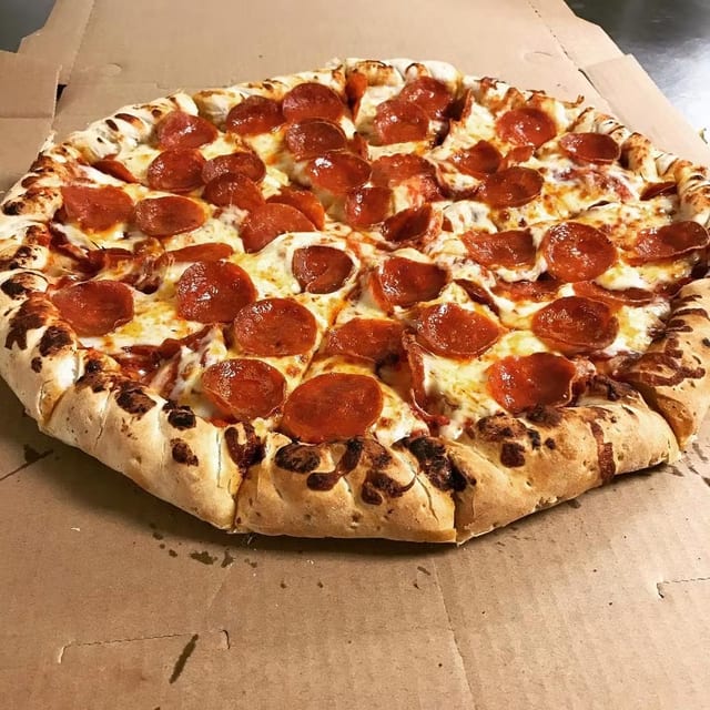 Ricco Pizza.