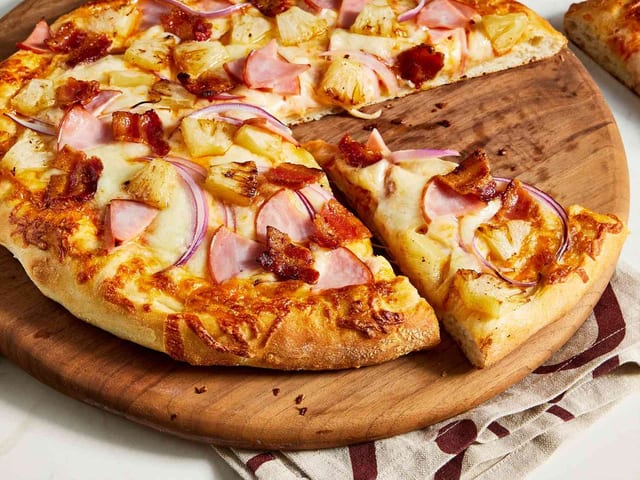 Hawaii Pizza.